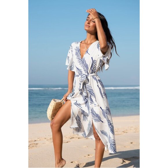 Cupshe Belted Abstract Leaf Print Midi Dress White & Navy Blue Wrap Style Large - Picture 3 of 10